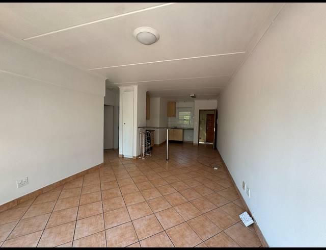 2 BEDROOM APARTMENT RENTED IN BRYANSTON
